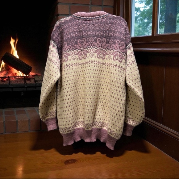 Dale of Norway Vintage Dale Classic Mauve, Ivory, Plum Cardigan (1988-1996). - Picture 7 of 15